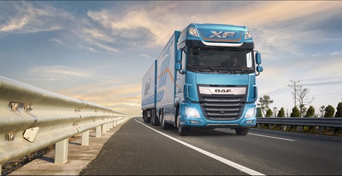 2017-04-DAF-XF-530-FAN-EcoCombi.jpg